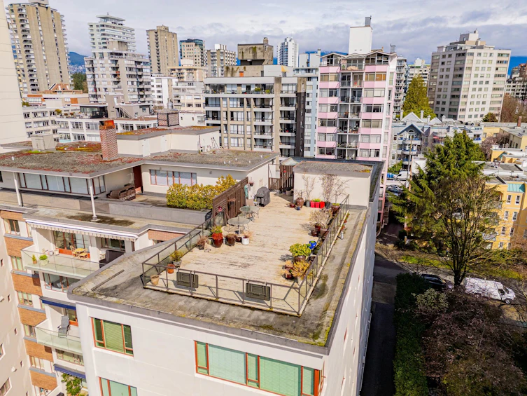 106-1949 Beach Avenue, Vancouver, BC, V6G 1Z2 - 4
