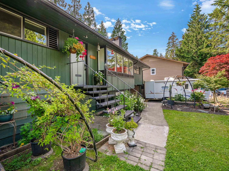 3163 Tennyson Crescent, North Vancouver, BC, V7K 2A9 - 4