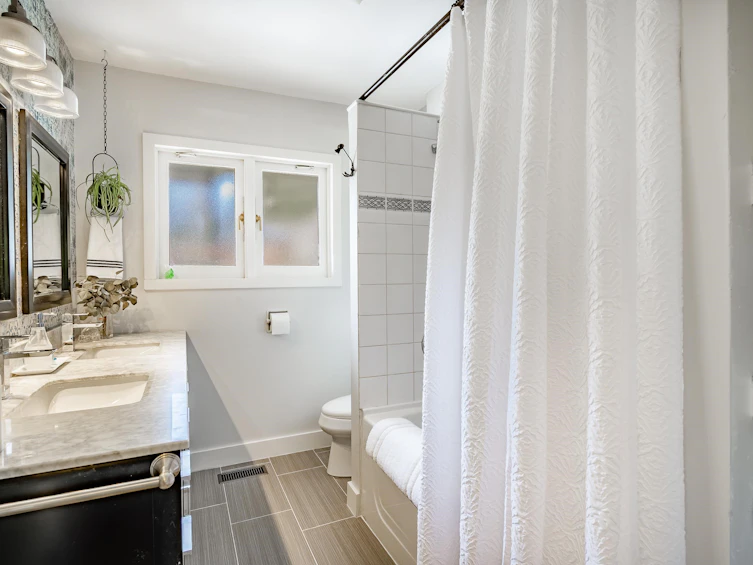 3163 Tennyson Crescent, North Vancouver, BC, V7K 2A9 - 25