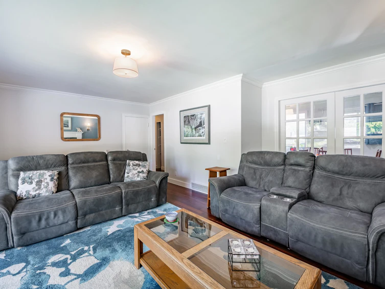 3163 Tennyson Crescent, North Vancouver, BC, V7K 2A9 - 14