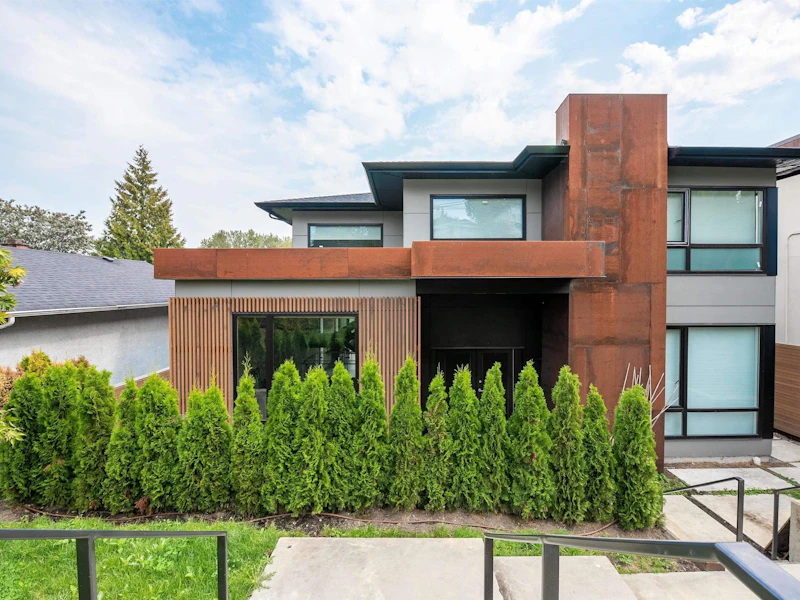 6192 Elgin Avenue, Burnaby BC V5H 3S4