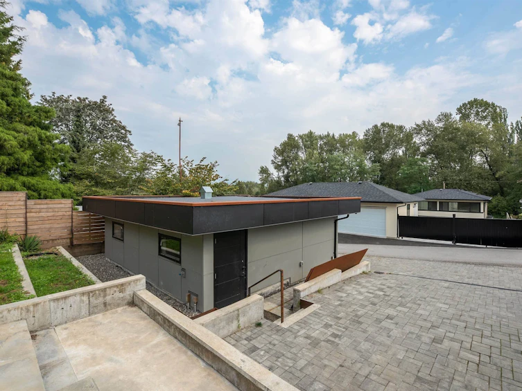 6192 Elgin Avenue, Burnaby, BC, V5H 3S4 - 30