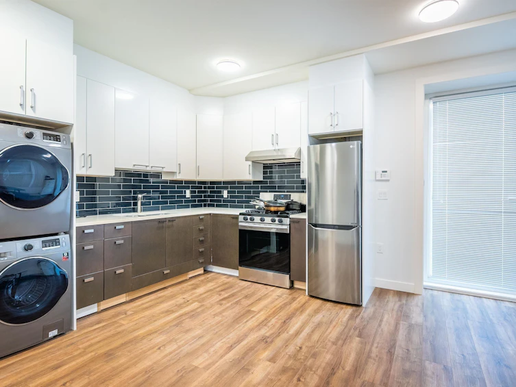 6192 Elgin Avenue, Burnaby, BC, V5H 3S4 - 19