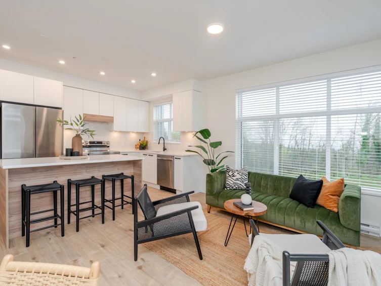 206-33920 Best Avenue, Mission, BC, V2V 7A4 - 3
