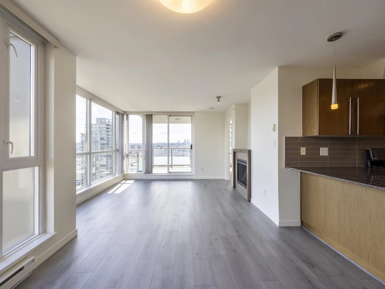 1807-4888 Brentwood Drive, Burnaby, BC, V5C 0C6 - 2