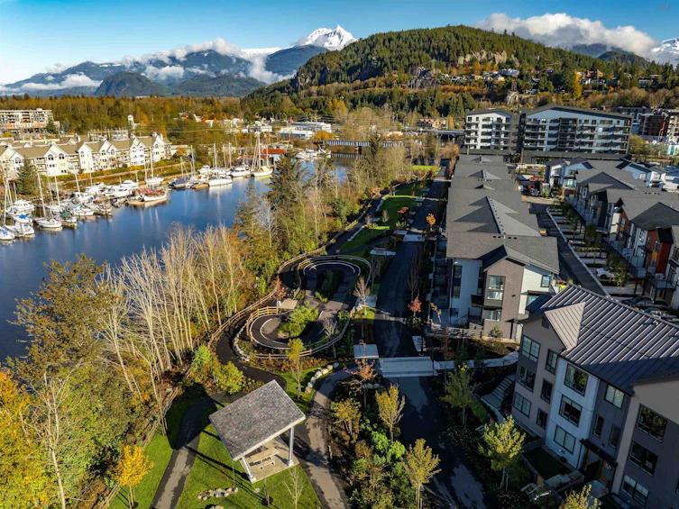 38083 Helm Way, Squamish, BC, V6B 1A8 - 34