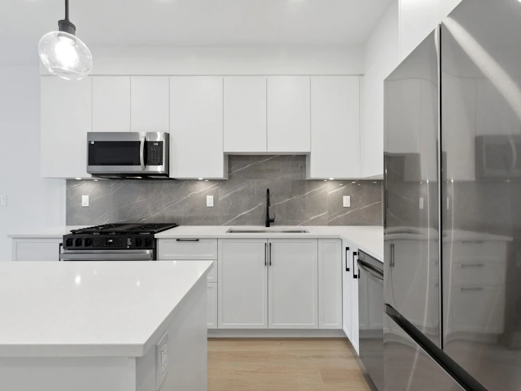 501-3528 146a Street, Surrey, BC, V4P 0H4 - 3