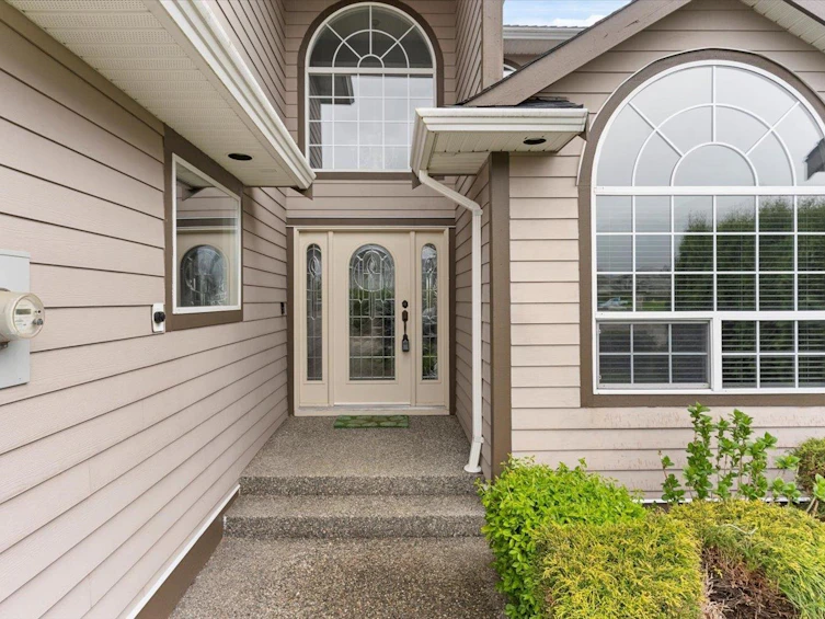 46237 Daniel Drive, Chilliwack, BC, V2R 5S8 - 2