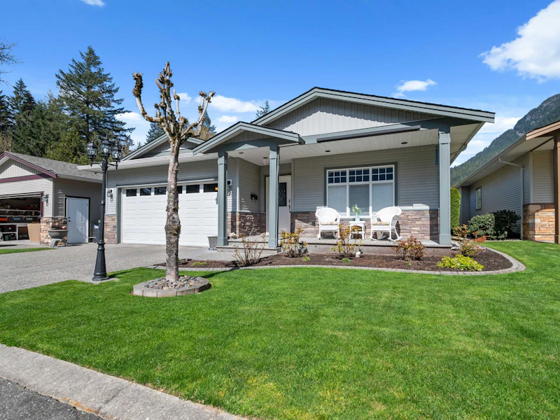 9 - 21293 Lakeview Crescent, Hope BC V0X 1L1