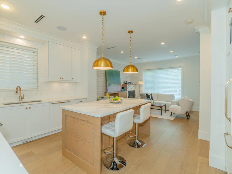 2045 E 51 Avenue, Vancouver, BC, V5P 1W2 - 9