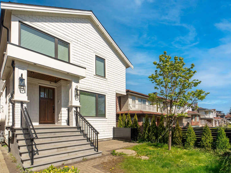2045 E 51 Avenue, Vancouver, BC, V5P 1W2 - 24