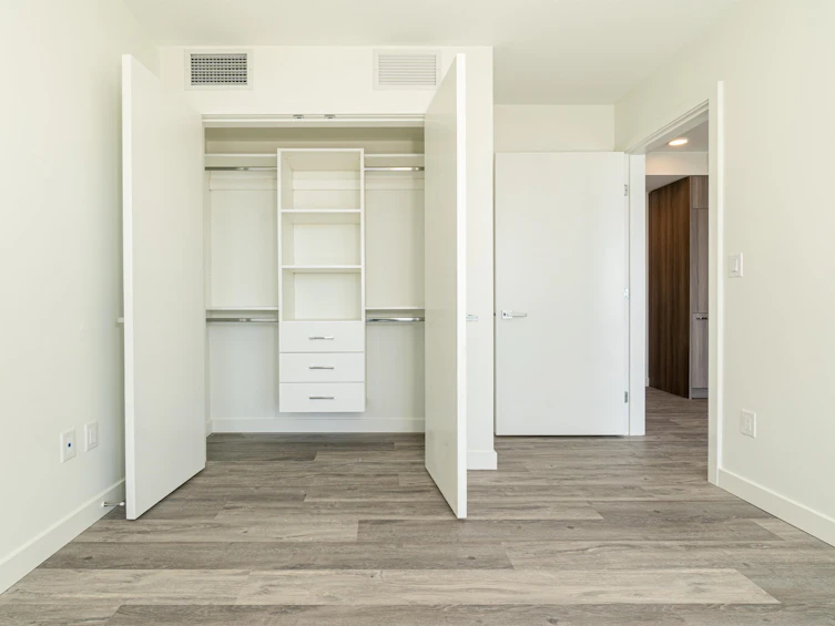 2601-9675 King George Boulevard, Surrey, BC, V3T 0T7 - 25