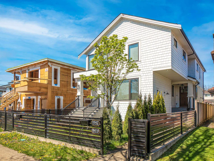 2047 E 51 Avenue, Vancouver, BC, V5P 1W2 - 29