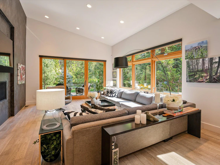 8011 Cypress Place, Whistler, BC, V8E 1J9 - 10