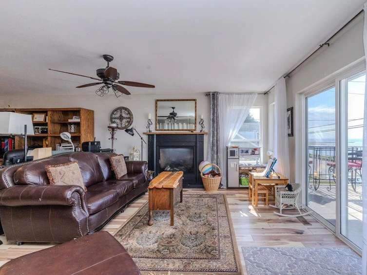 4664 Sunshine Coast Highway, Sechelt, BC, V7Z 0E5 - 11