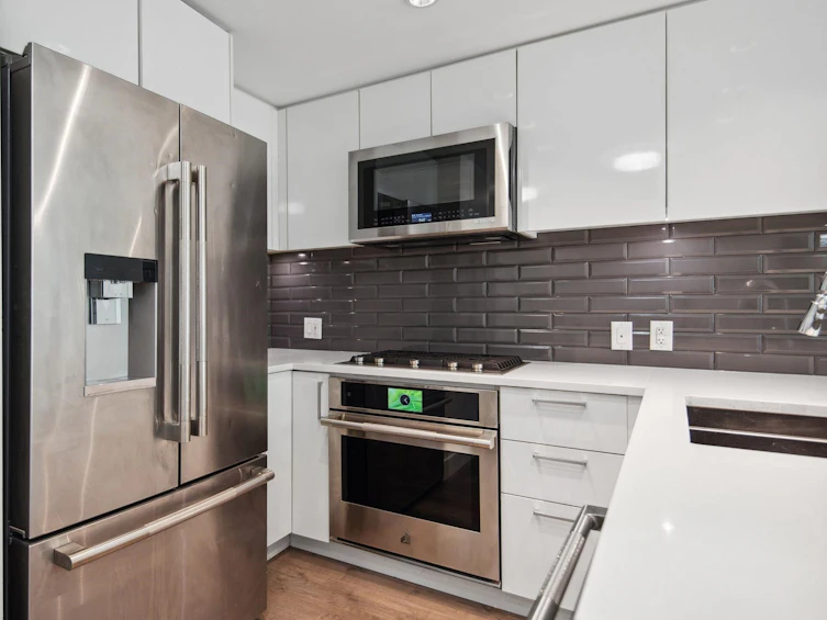 217-3451 Sawmill Crescent, Vancouver, BC, V5S 0H3 - 4