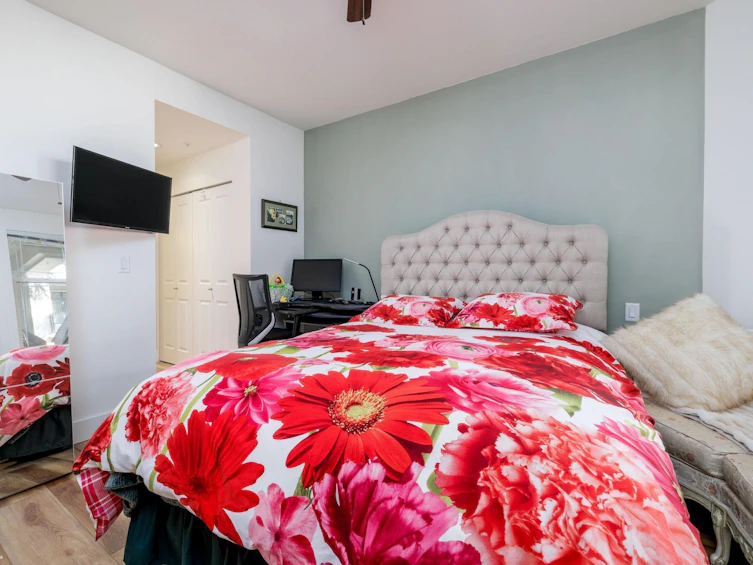 210-15350 16a Avenue, Surrey, BC, V4A 1S9 - 14