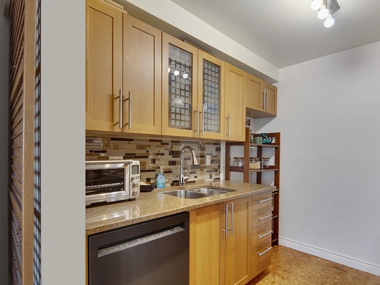 15-1081 W 8th Avenue, Vancouver, BC, V6H 1C3 - 11
