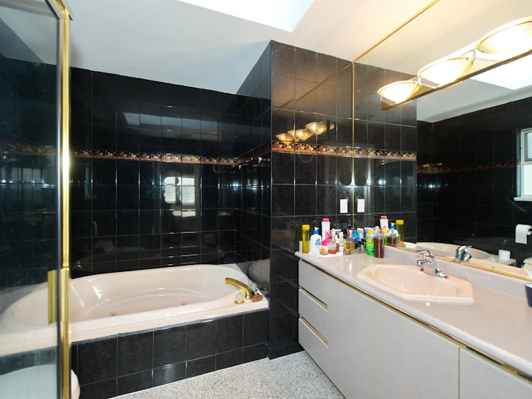 7463 Gladstone Street, Vancouver, BC, V5P 4G9 - 28