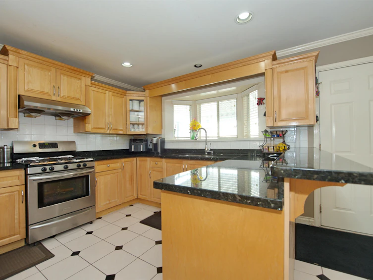 7463 Gladstone Street, Vancouver, BC, V5P 4G9 - 20