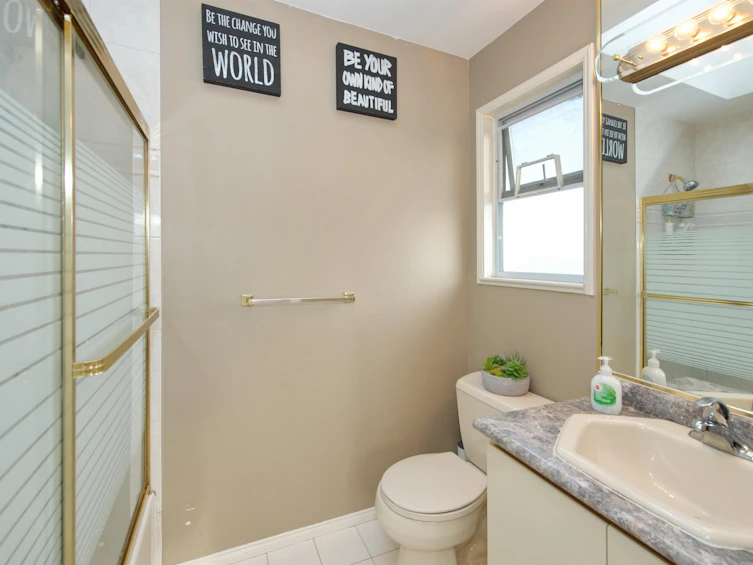 7463 Gladstone Street, Vancouver, BC, V5P 4G9 - 30
