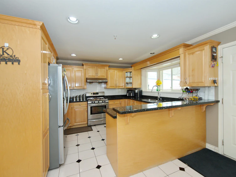 7463 Gladstone Street, Vancouver, BC, V5P 4G9 - 18