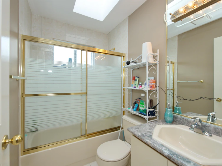 7463 Gladstone Street, Vancouver, BC, V5P 4G9 - 31