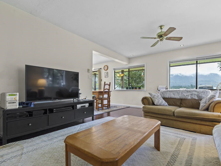 36828 Mckamie Road, Mission, BC, V2V 4J4 - 10
