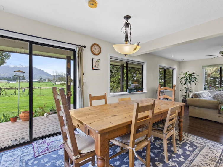 36828 Mckamie Road, Mission, BC, V2V 4J4 - 14