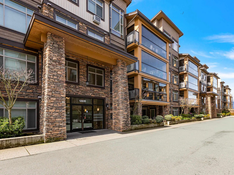 204 - 12635 190a Street, Pitt Meadows BC V3Y 2J2