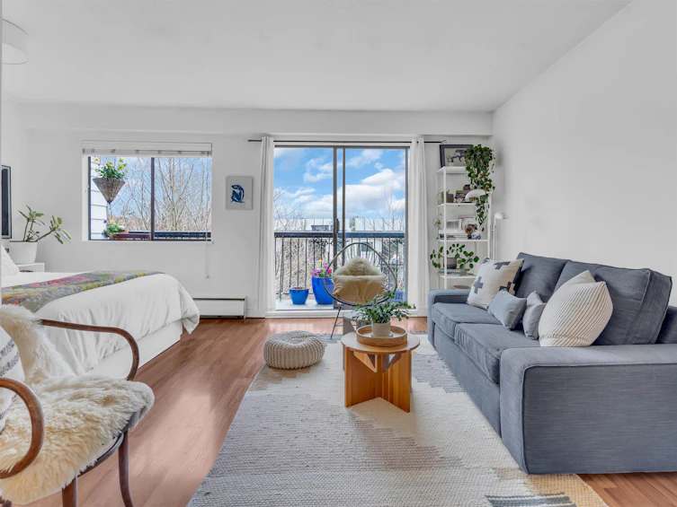 302-2330 Maple Street, Vancouver, BC, V6J 3T6 - 3