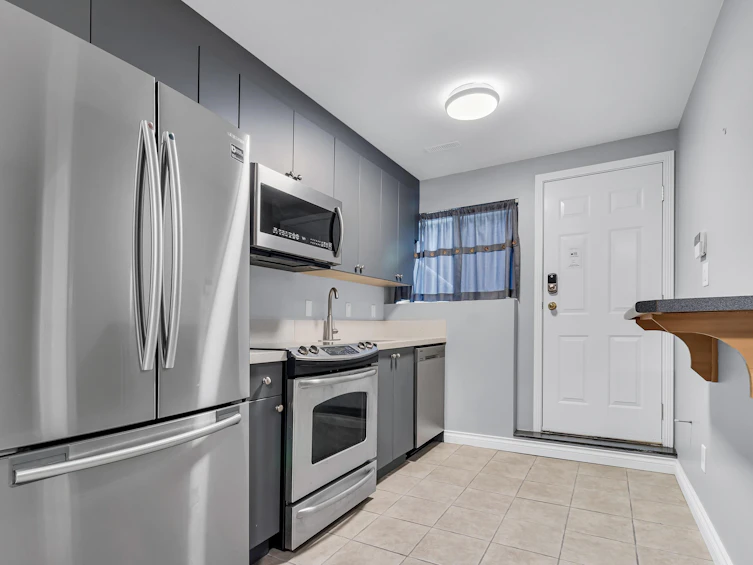 1733 Sugarpine Court, Coquitlam, BC, V3E 3E4 - 29