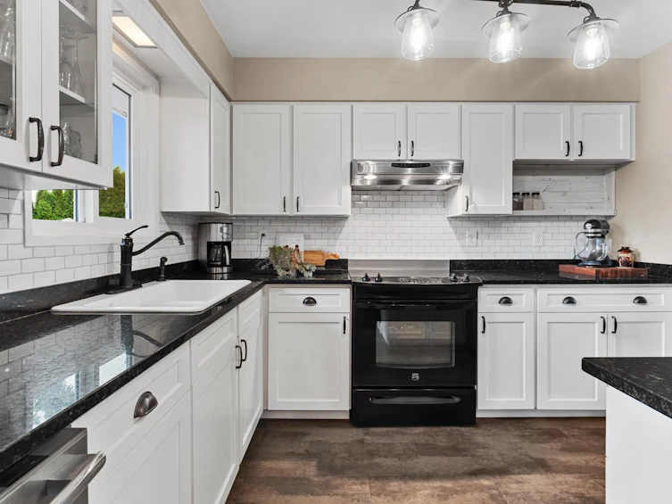 10101 Fairbanks Crescent, Chilliwack, BC, V2P 5M4 - 20