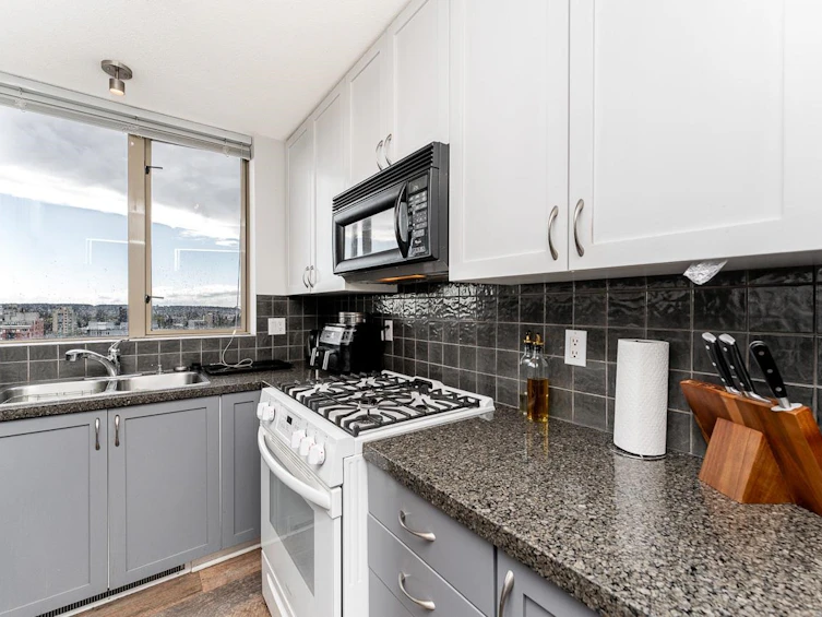 1102-1316 W 11th Avenue, Vancouver, BC, V6H 4G8 - 12