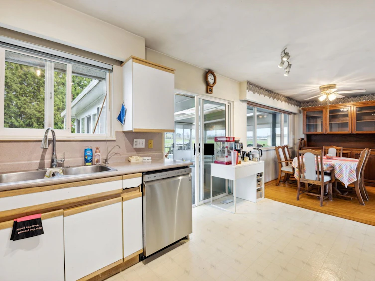 17391 Westminster Highway, Richmond, BC, V6V 1A9 - 13