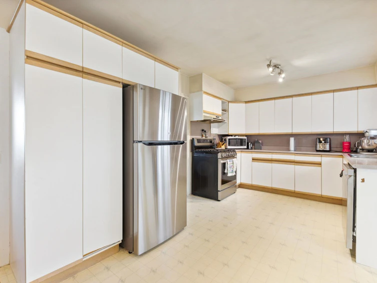 17391 Westminster Highway, Richmond, BC, V6V 1A9 - 18