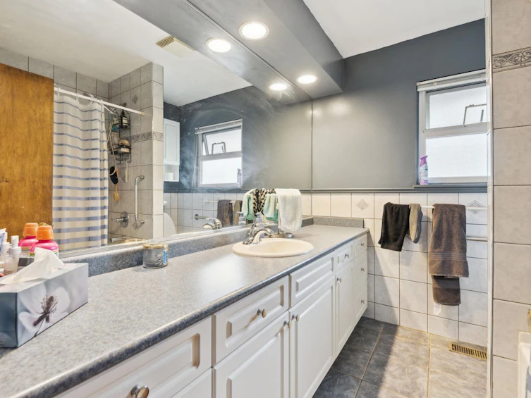 17391 Westminster Highway, Richmond, BC, V6V 1A9 - 21