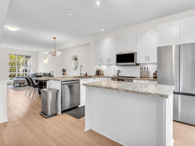11-1248 Holtby Street - 4