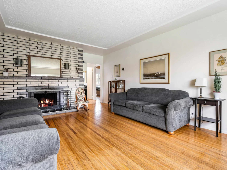2627 E 5th Avenue, Vancouver, BC, V5M 1M8 - 5