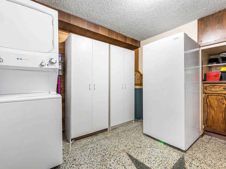 2627 E 5th Avenue, Vancouver, BC, V5M 1M8 - 34
