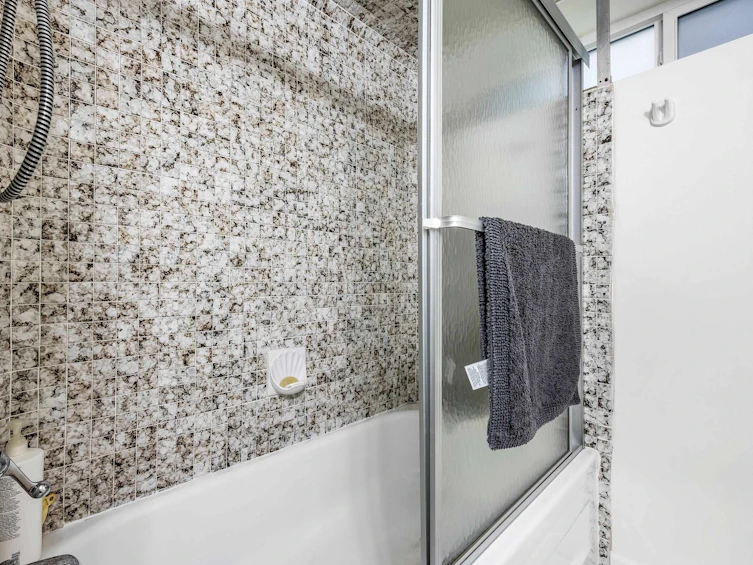 2627 E 5th Avenue, Vancouver, BC, V5M 1M8 - 33