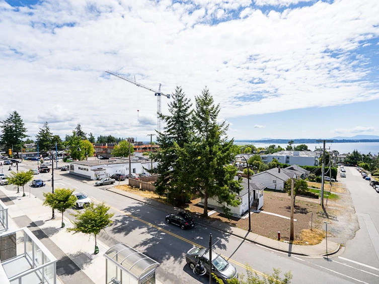 312-15165 Thrift Avenue, Surrey, BC, V4B 0C1 - 22