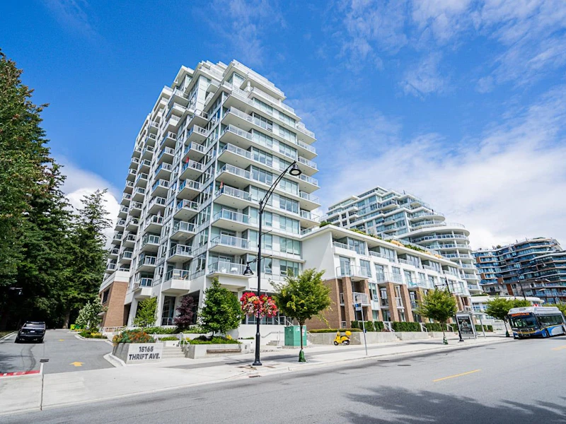 312 - 15165 Thrift Avenue, Surrey BC