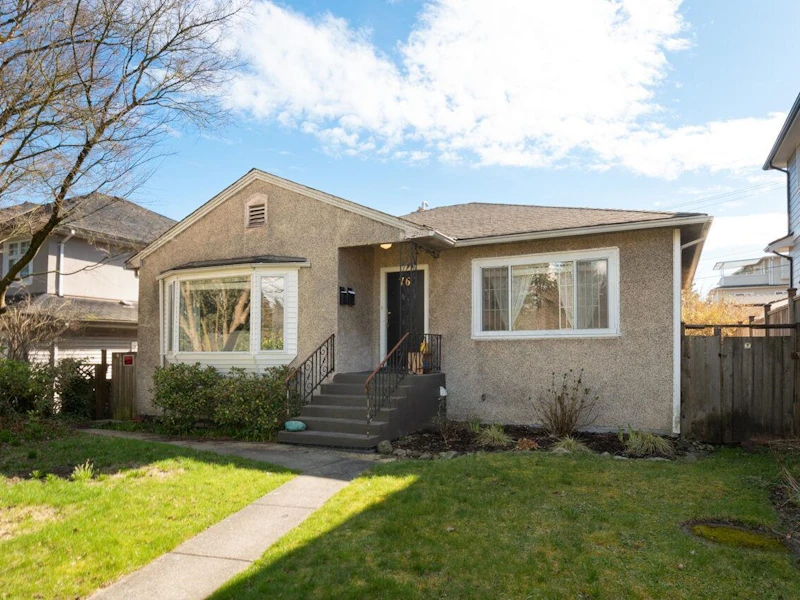 76 W 37th Avenue, Vancouver BC V5Y 2N1