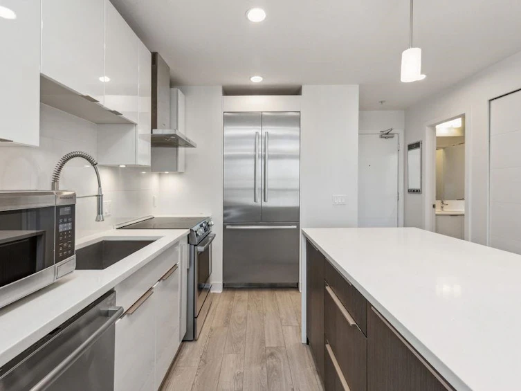 605-733 W 3 Street, North Vancouver, BC, V7M 0C8 - 8