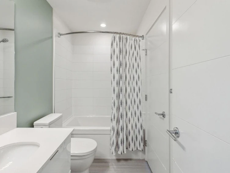 605-733 W 3 Street, North Vancouver, BC, V7M 0C8 - 25