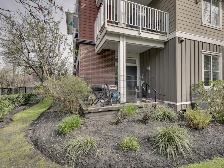 107-12283 224 Street, Maple Ridge, BC, V2X 8Z3 - 2