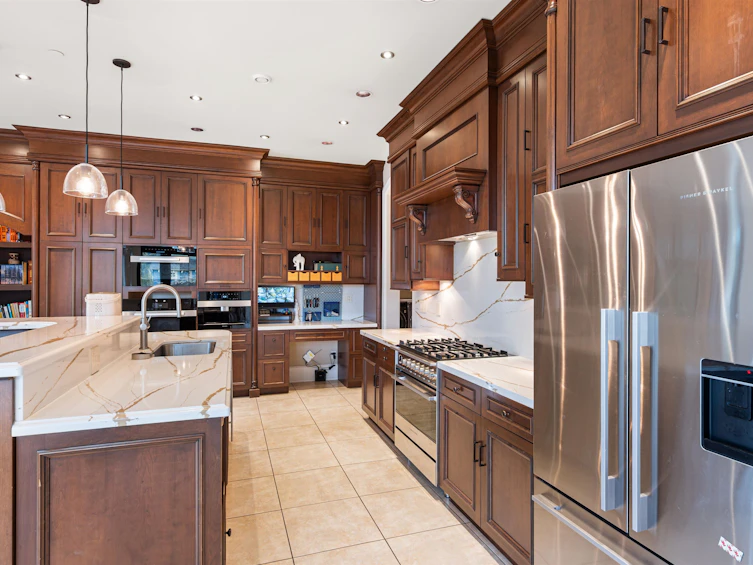 6287 Marguerite Street, Vancouver, BC, V6M 3L2 - 6
