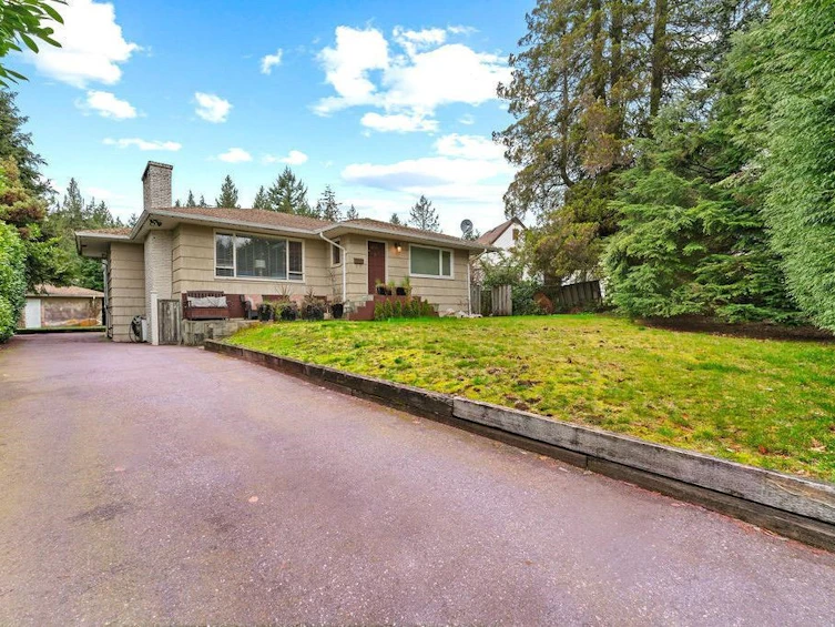 3955 Highland Boulevard, North Vancouver, BC, V7R 2Y7
