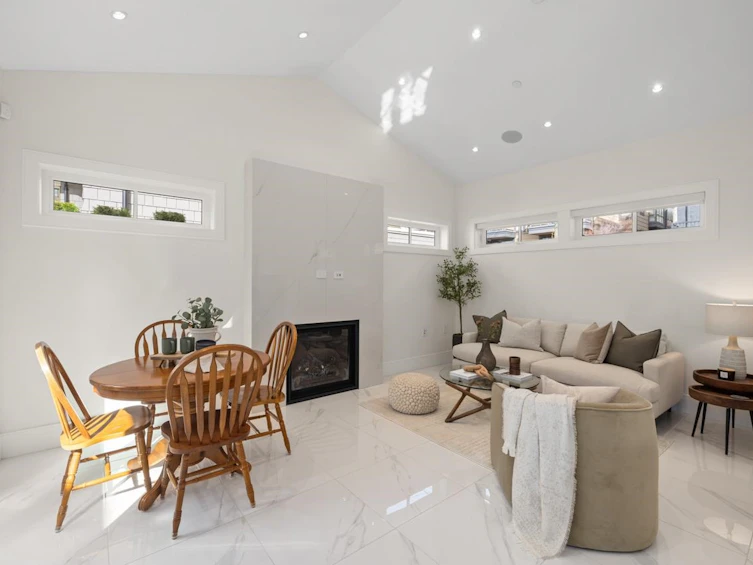 2421 W 5th Avenue, Vancouver, BC, V6K 1S7 - 5
